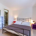 Serene Rural With Pool, Sun Deck, And Children's Play Area - Five Bedroom 别墅 Tugare