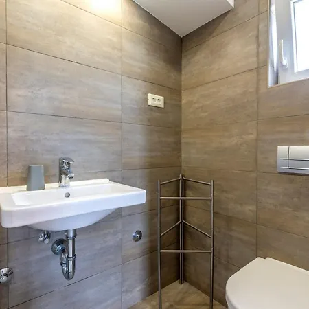 Serene Rural With Pool, Sun Deck, And Children's Play Area - Five Bedroom *