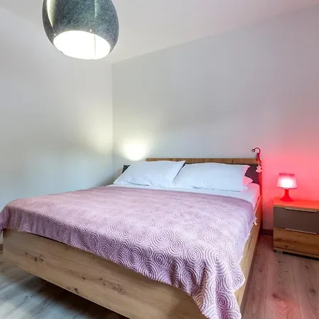 Serene Rural With Pool, Sun Deck, And Children's Play Area - Five Bedroom Villa
