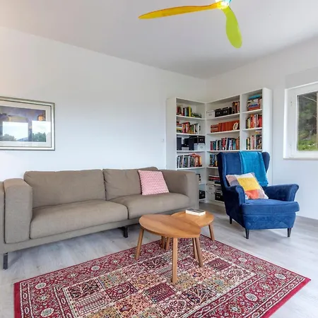 Serene Rural With Pool, Sun Deck, And Children's Play Area - Five Bedroom *